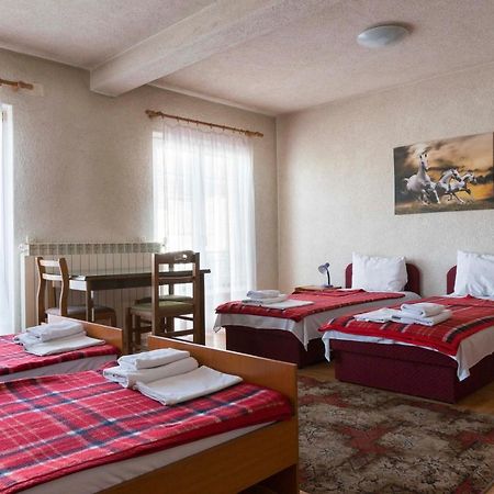 Hotel Montenegro Struga Exterior photo
